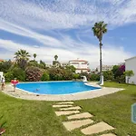 Vale 13 Dream Lodging